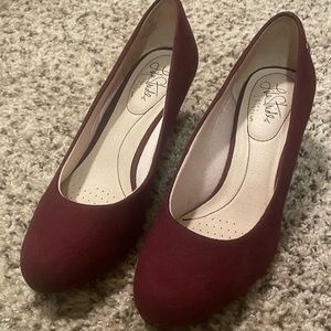 Life Stride Burgundy 2.5” Heels